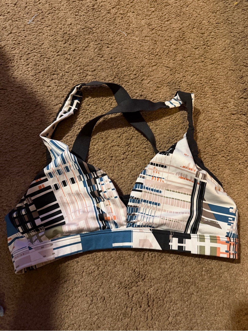 Victoria Sport Sports Bra Size S Cross Strap Geometric Print